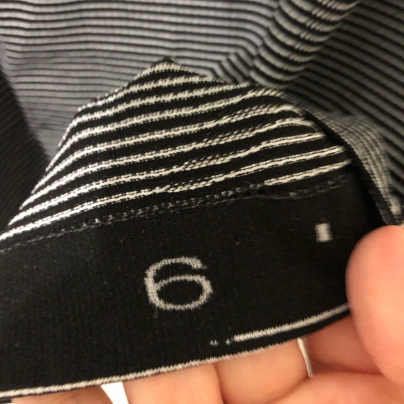 Lululemon swiftly tech black and white stripe tank - Picture 5 of 7